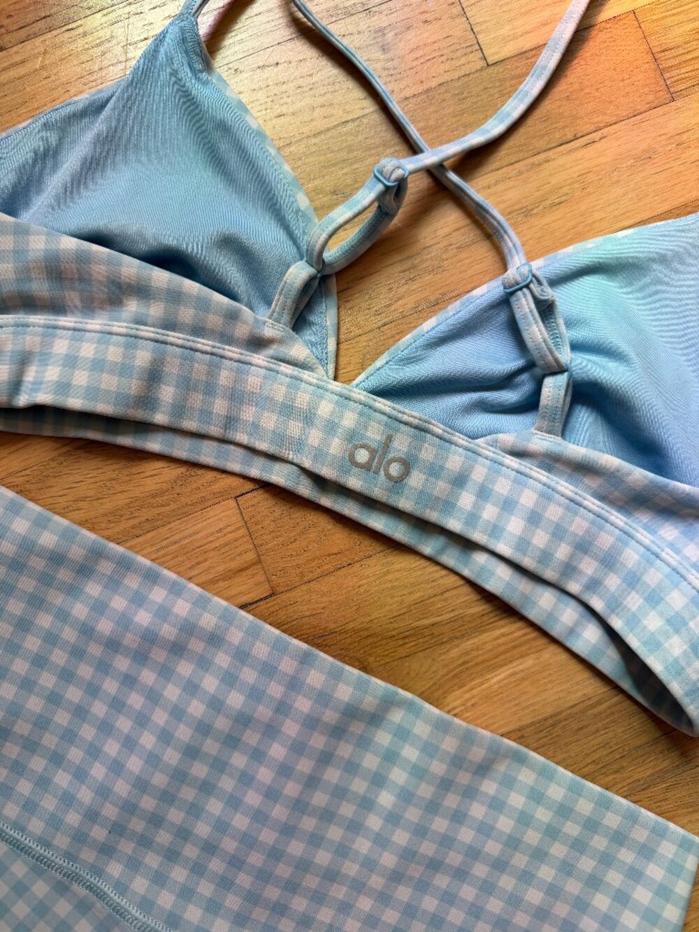 alo yoga - blue gingham - sports bra and bike short set - size small - Picture 5 of 6